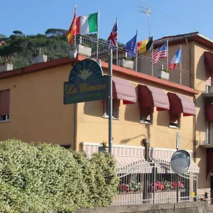 La Mimosa Hotel
